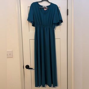 Size Large, Flutter Sleeve, Maxi dress